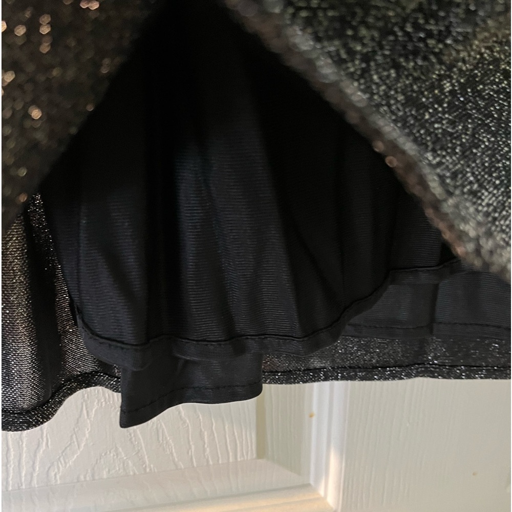 Younique Clothing /Vintage Women’s Silver and Black Mesh Dress size M - Picture 9 of 9